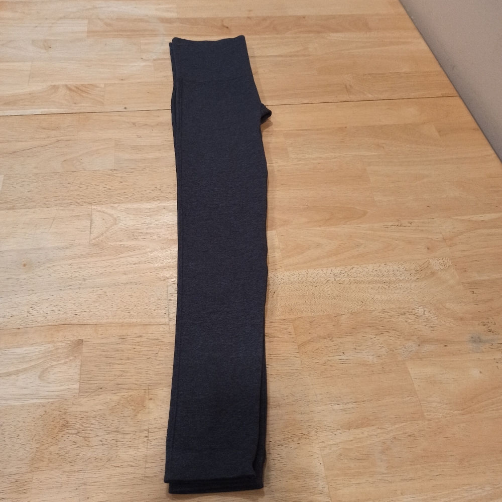 Spanx Women's Leggings gray color Size XS - Picture 5 of 14